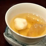 趙楊 - 魚圓竹蓀蛋（たひはんぺんにきぬがさたけたまごすましゞる）