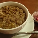 ジャイタイ ナスカ - レンズ豆と豚バラクミン煮込み