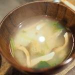 柳家 - 出汁がよく出て知るが美味です