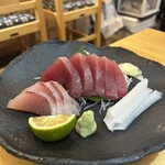 お食事処 ひがし - お刺身盛り2人前 カンパチ、生鰹、イカ