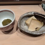 すし 良月 - 鮑の肝ソースと蒸し鮑