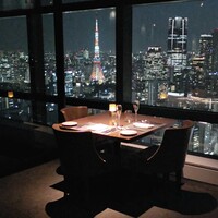 Prime42 steakhouse & sky bar - 東京タワーもスカイツリーも見える眺望