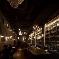 TOKYO Whisky Library - 