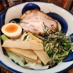 ラーメン猪太 - むちっとしたチャーシューが絶品