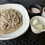 地粉や - ざる蕎麦と胡桃ダレ