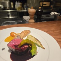 Petite amie et Coffre à jouet - 