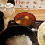 牛カツ京都勝牛 - 赤だし