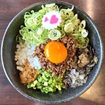 豚骨ラーメンとまぜそば 池めん - 料理写真:・台湾まぜそば 1,000円/税込
・ネギ 100円/税込