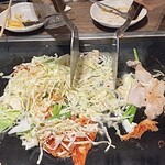 もんじゃ酒場だしや 難波店 - 