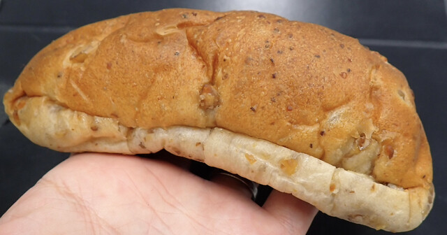 向山製作所 福島西店 - 福島（パン）の写真