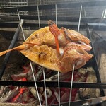 ひもの万宝商店 - キンキ焼いてます