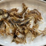 ひもの万宝商店 - のどぐろ、アジの骨