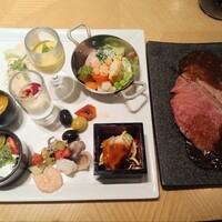 ブッフェアンドカフェ スロープサイドダイナー ザクロ - 