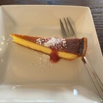 Bistro Ivronyu - 手作りデザート（ベイクドチーズケーキ）