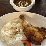 Bistro Ivronyu - タンドリーチキンカレー