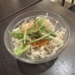 洋食キッチン シャトー - 【2025.9.3(水)】ヒレカツのせポークカレーのミニサラダ