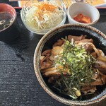 炭火焼肉やまがき - 