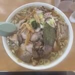 やひこ - チャーシュー麺（大盛、油入り）