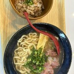 オキナワソバヤ ススル - 