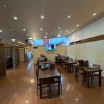 鶴亀 - 食事処内の一部