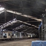 峠の茶屋・最上屋 - (2014/10月訪問）奥羽本線・峠駅。巨大な雪よけの中にあります。