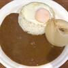 Komi'z - 丸ごと玉ねぎカレー＋目玉焼き＋10辛