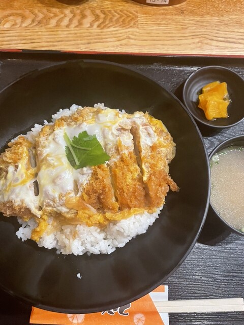 かつさと 倉敷店 - 西富井/かつ丼 | 食べログ