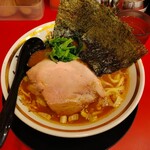 麺屋 旭 - 2025年8月30日のデフォルトラーメン税込み900円