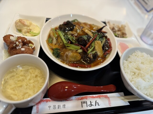 中華料理 門よん（カドヨン） - 運動公園前（中華料理）の写真