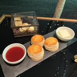 サロン 1050 - 