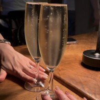 カルネジーオ イースト - 