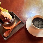 THE FUJIYA GOHONJIN - 中庭の木漏れ日を受けてコーヒーとパフェ