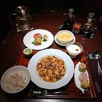 中国料理 神戸壺中天 - メインが選べる壺中天ランチ