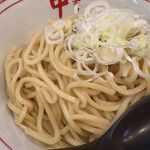 蒙古タンメン中本 - 極冷し味噌やさいの冷水でしっかりと〆られた麵
