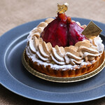 エリティエ - 平日12:20頃訪問 │ タルト・フィグ・ロワイヤル＠税込972円 │《その他購入》カプチーノ＠税込712円、クルスタド・オ・ポム＠税込496円