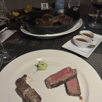 BLT STEAK  ROPPONGI - ステーキソースは6（？）から選べます