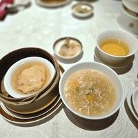 筑紫樓 銀座店 - ランチセットにつく、小鉢、スープ、ザーサイ