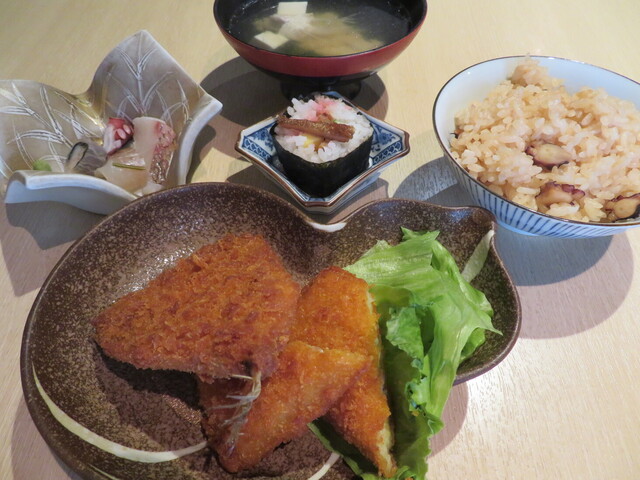 明石　湊 明石「みなと食堂」 海の男御用達、港に一番近い昼酒処 – Syupo