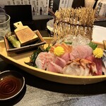 新潟肉と海鮮・50種の地酒 つるまる - 