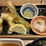 茶茶丸 本店 - 揚げたての天ぷら