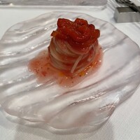 サーラ アマービレ - パスタ1:夏イチゴとパプリカのカッペリーニ。ほんのり甘いパスタ。不思議な味わい！