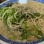 純とんこつ無双 - 摺り胡麻を投入❗️