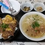 日の出食堂 - 