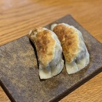 炭焼治郎 - 紫蘇餃子２個　250時
