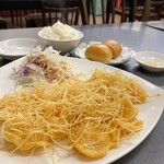 中国料理 味楽 - 料理写真:バリバエビマヨネーズ＆揚げパン＆ライス小