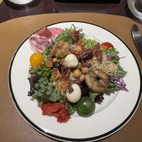  「メトロポリタングリル」 ヒルトン東京 - サラダブッフェでお皿に乗せたもの！