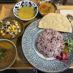 アオヤギ食堂 - 2種盛りカレー定食