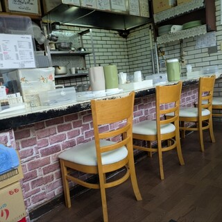 カレーハヤシ フレンドアンドバード_2