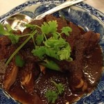 TRUE BLUE CUISINE - ③イテ・シオ（鴨のスウィートコリアンダーパウダー蒸し煮）16.00　S$