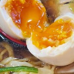 中華そば れもん - とろとろの味玉は好きなタイプ
